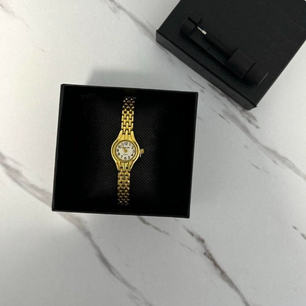 SKU0089 Casual Gold White dial Women‎ Casual Watch Stainless steel + gift bag